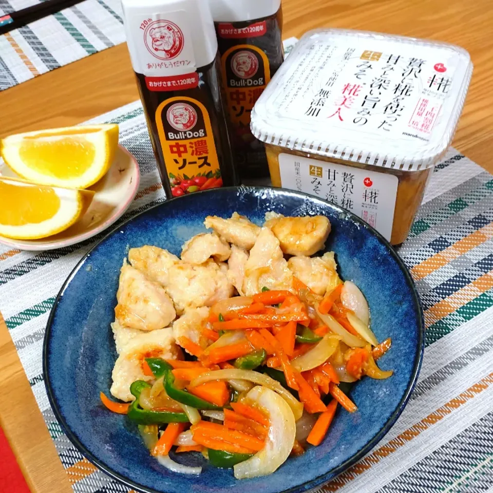 鶏ささ身肉の塩麹焼きと野菜のソース炒め|kazさん