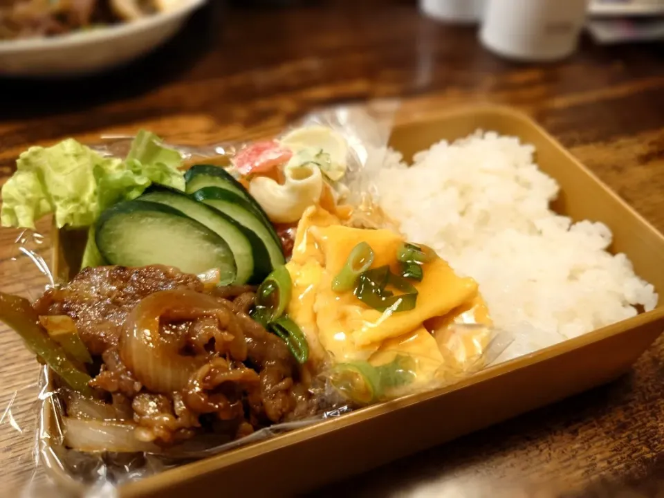 焼肉とフーヨーハイのお弁当(*^^*)|しーPaPaさん