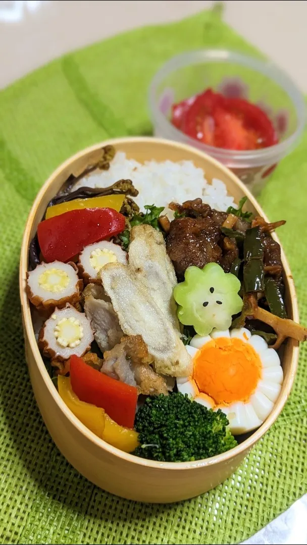 本日のお弁当〜青椒肉絲とれんこんの唐揚げ弁当|f.1125beさん