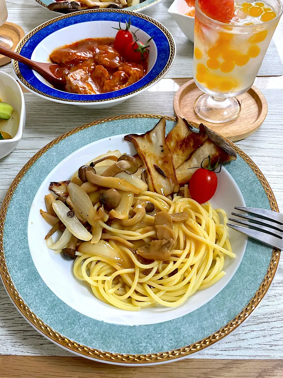 きのこのクリームパスタソースで、きのこたっぷりパスタ♪|シフォンさん