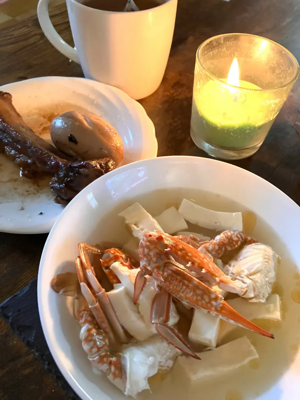 Snapdishの料理写真:#マイ朝食#カニ豆腐🦀汁#味玉付きのスペアリブ煮込み|Atsuko Munakataさん