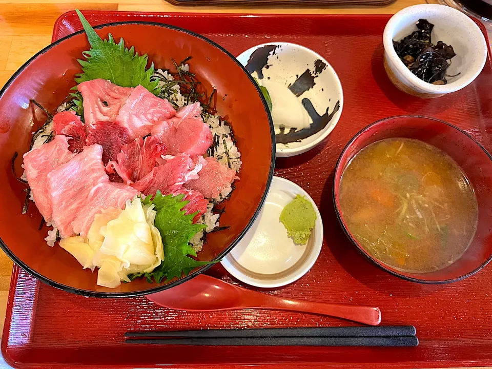 生本まぐろ頭丼|じょんさん