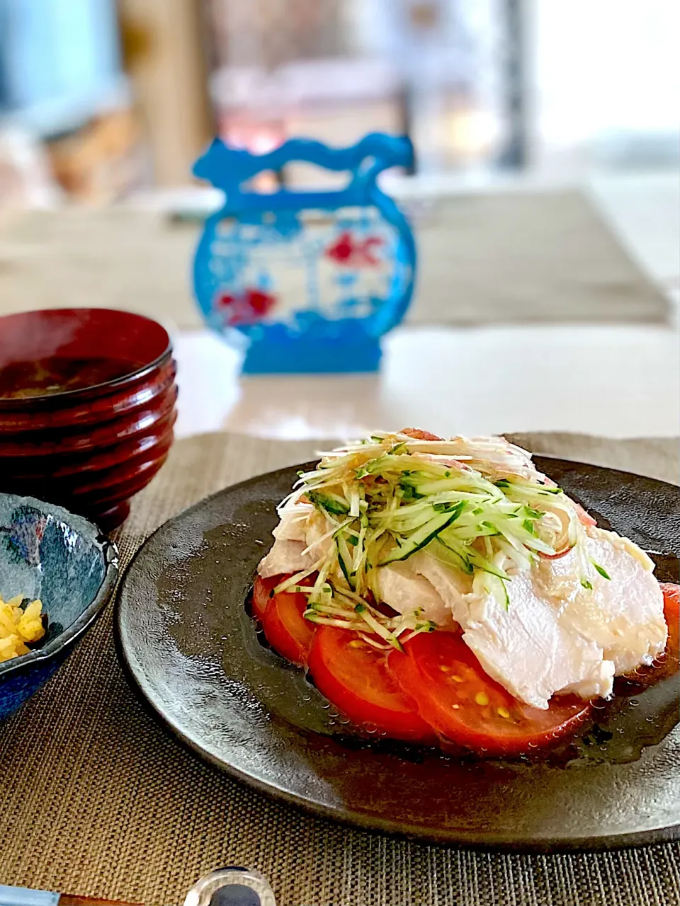 蒸し鶏のピリ辛ダレ|けいこさん