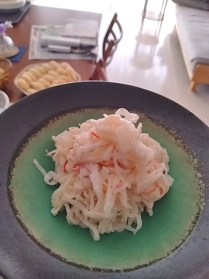 春大根とカニかまのサラダ|食事メモメモさん