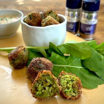 酒好きさんの料理 枝豆のファラフェル　タヒニソース