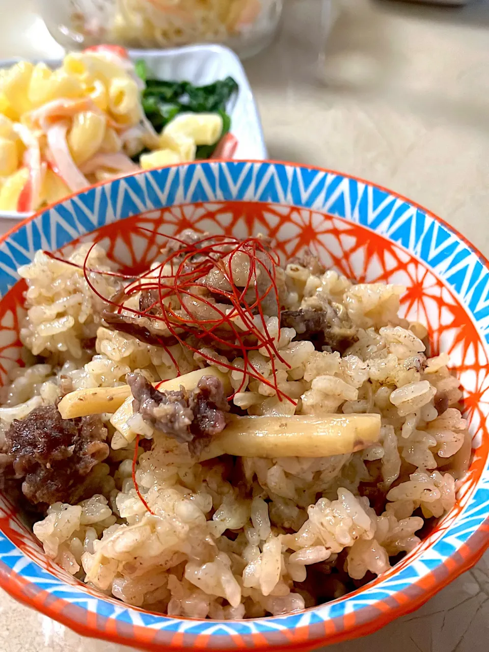 Snapdishの料理写真:穂先メンマやわらぎ＆牛肉炊き込みご飯|foryuukiさん