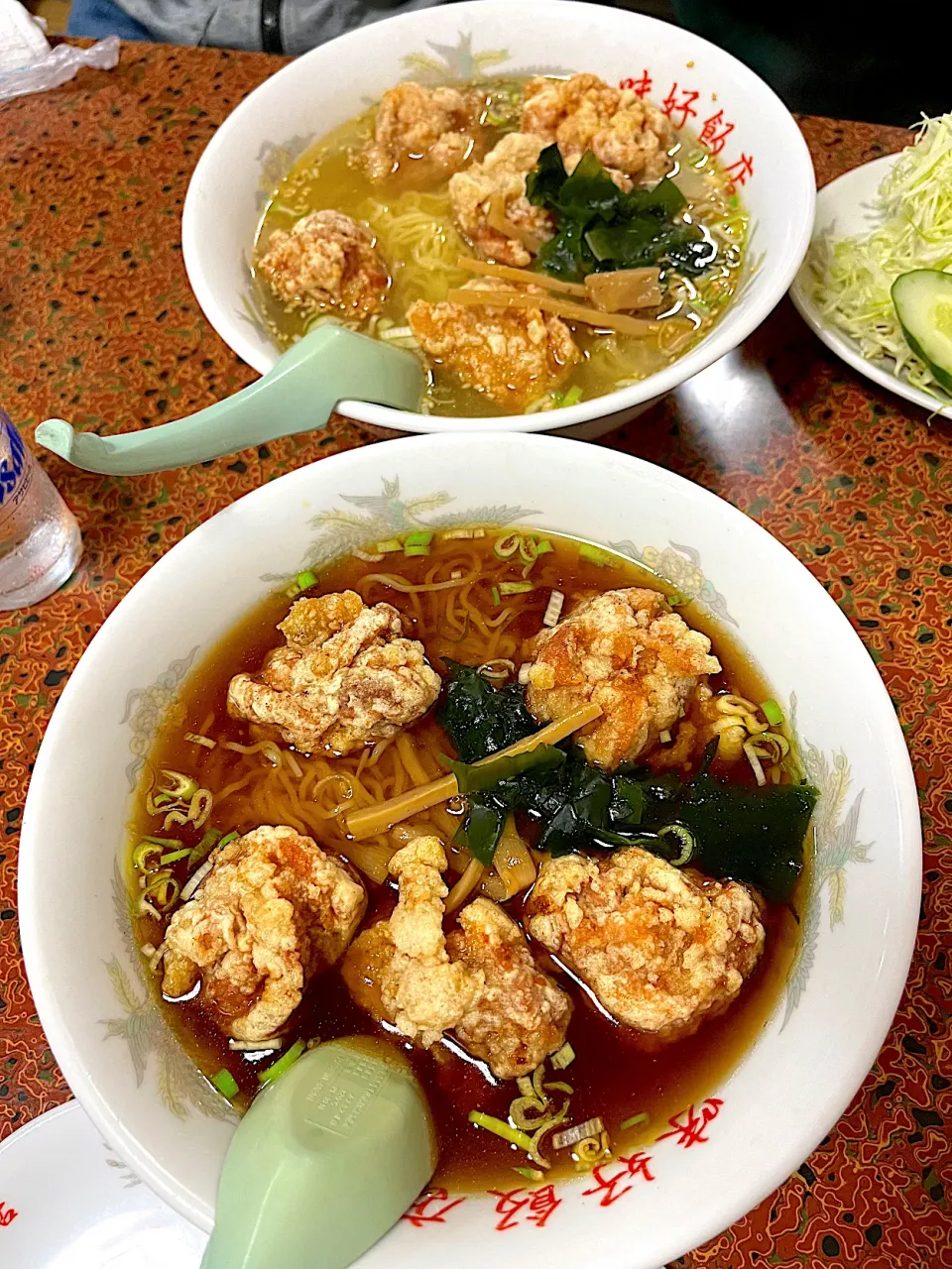 Snapdishの料理写真:からあげしょうゆラーメン＆からあげ塩ラーメン|ゆっこっこさん