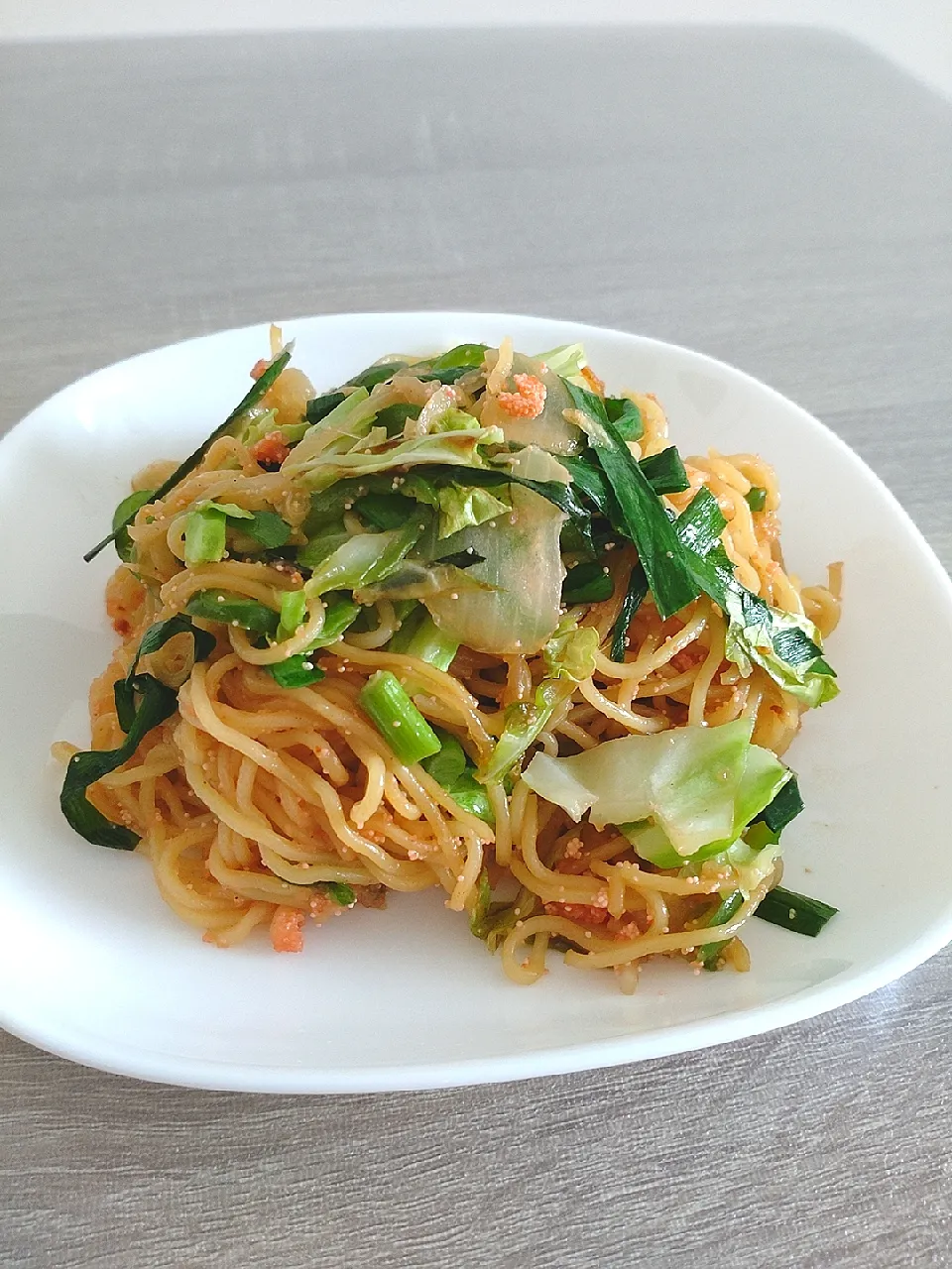 Snapdishの料理写真:明太バター醤油焼きそば|わーちゃんさん