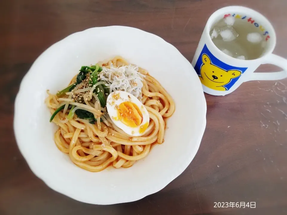 2023年6月4日の昼ご飯
甘辛ビビンうどん
焼酎水割り|ソラ♂のご飯さん