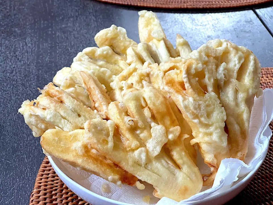 Snapdishの料理写真:Pisang kepok goreng|yeni kartikasariさん