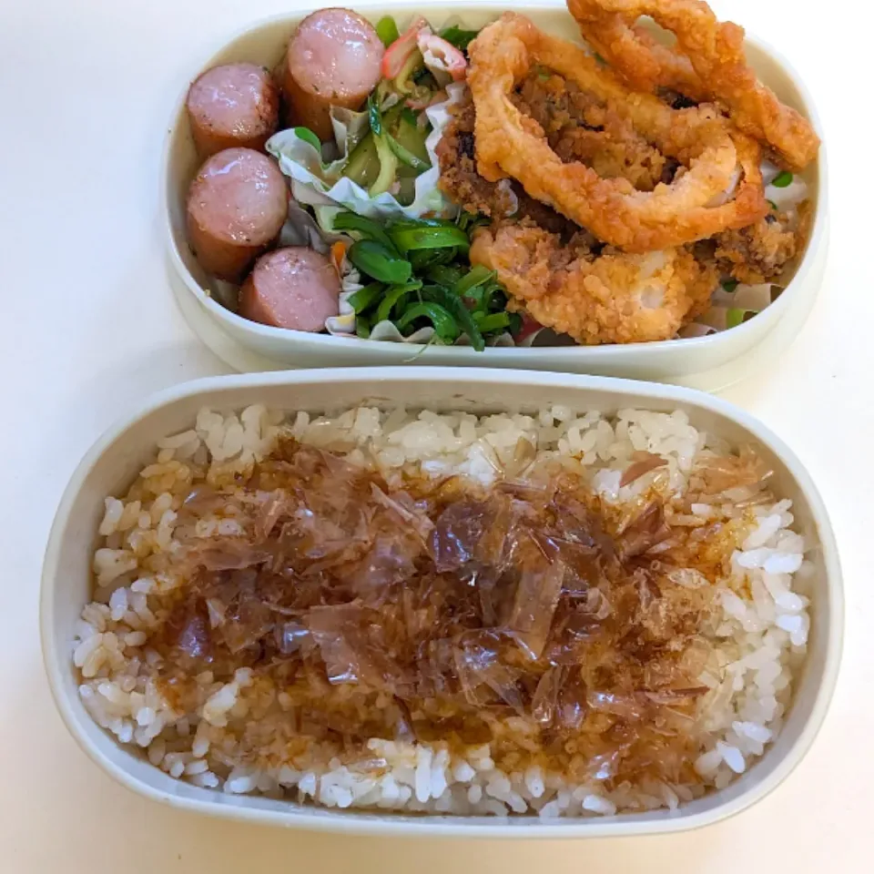 お昼ごはん☆お弁当🍱🍴
寝坊した。息子のだけ。|ゆんさん