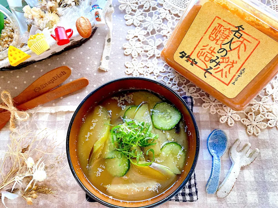 茄子と胡瓜の冷やしみそ汁🎐
【タケヤ 名人のみそ 500g】使用|がぁがさん