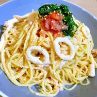 Snapdishの料理写真:イカと明太子のクリームパスタ|Toyさん