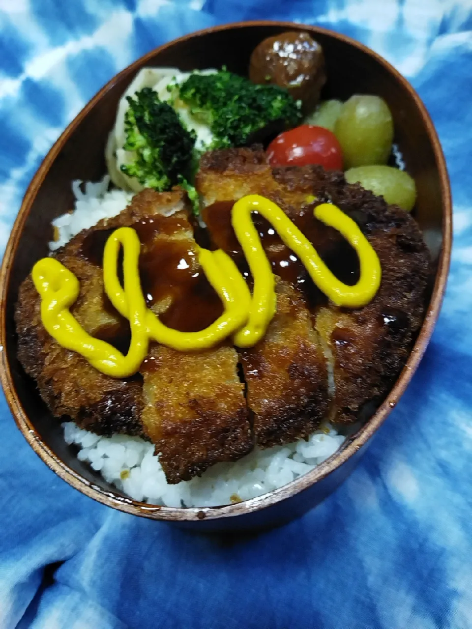 Snapdishの料理写真:高校生男子曲げわっぱ弁当|JUNさん