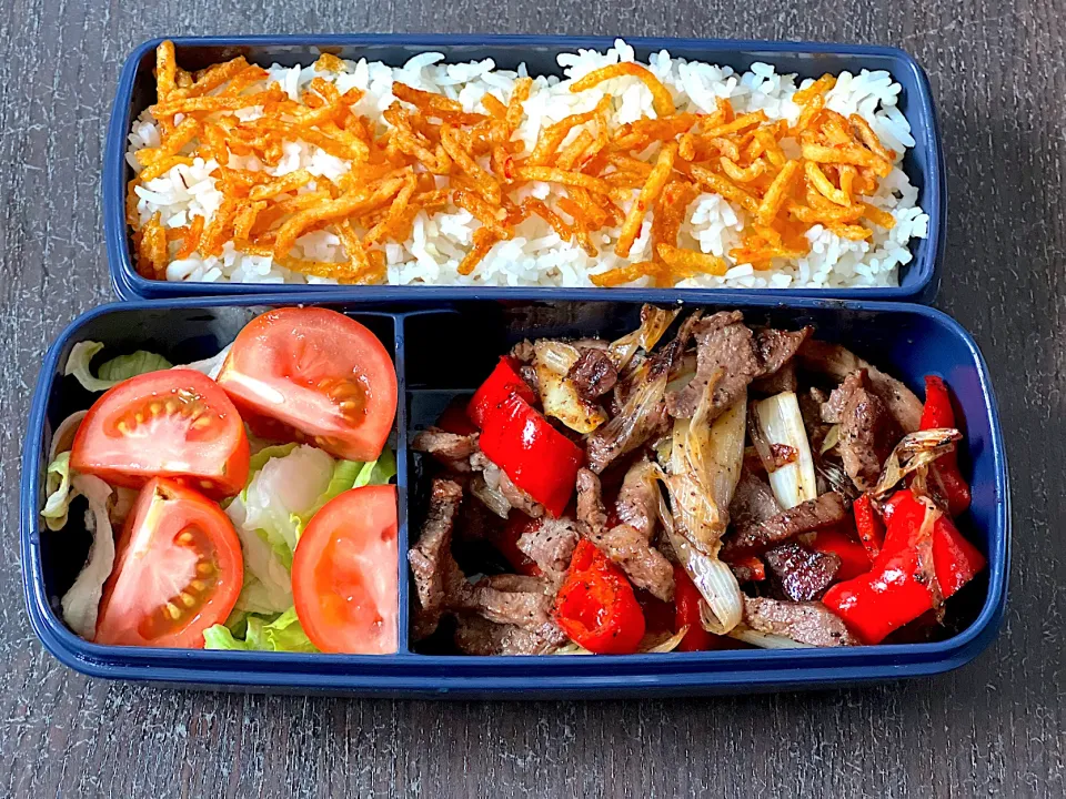 Beef tongue & vegetables stir fried bento|yeni kartikasariさん