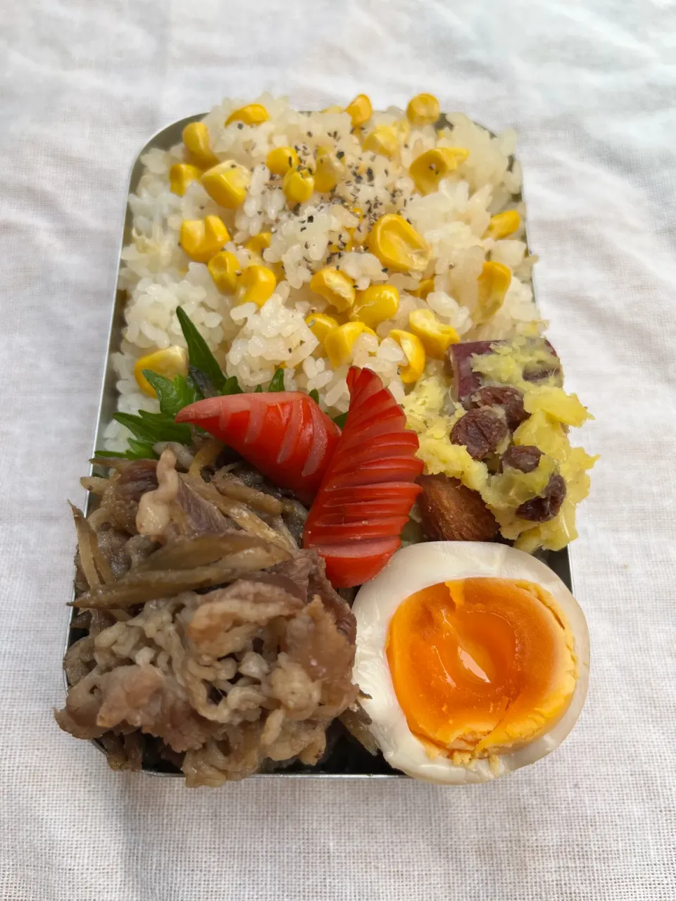 とうもろこしご飯と牛しぐれ煮弁当。|chocohimeさん