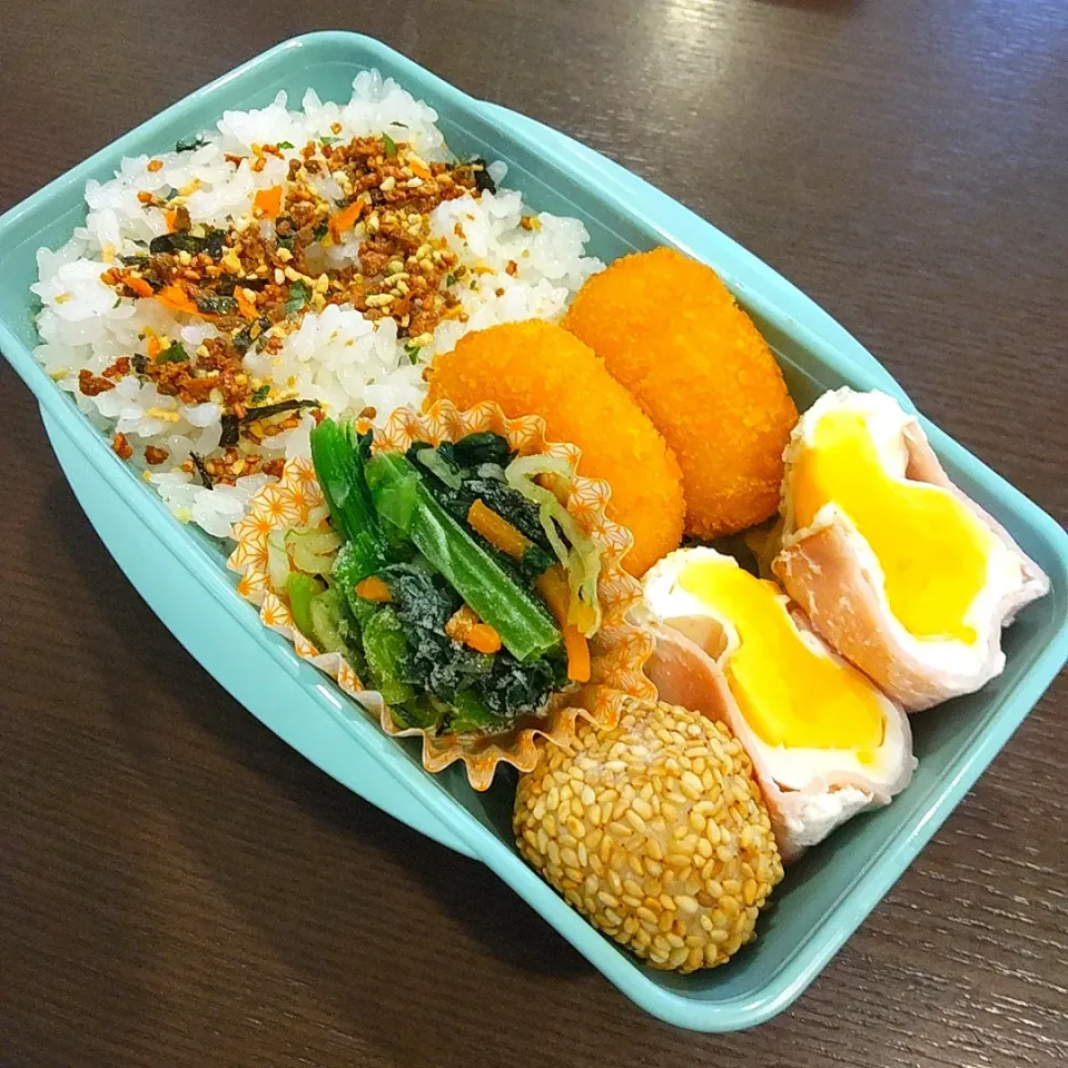 Snapdishの料理写真:クリームコロッケ弁当🍱|Rieさん