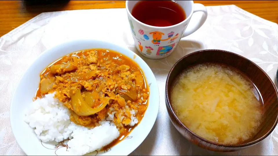 Snapdishの料理写真:6/5の夕食
煮込まない簡単カレー|卯月さん