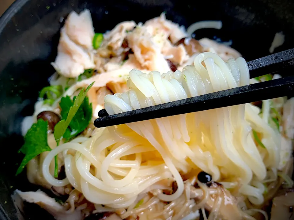 きのこのペペロンそうめん|半田手延べそうめんの店 阿波や壱兆さん