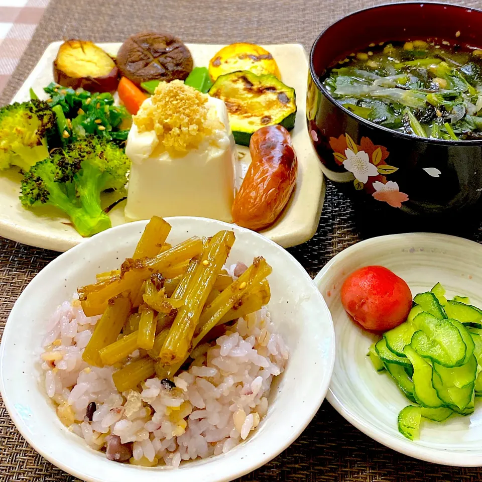 庭から採ったフキでお昼ご飯|riko30294さん