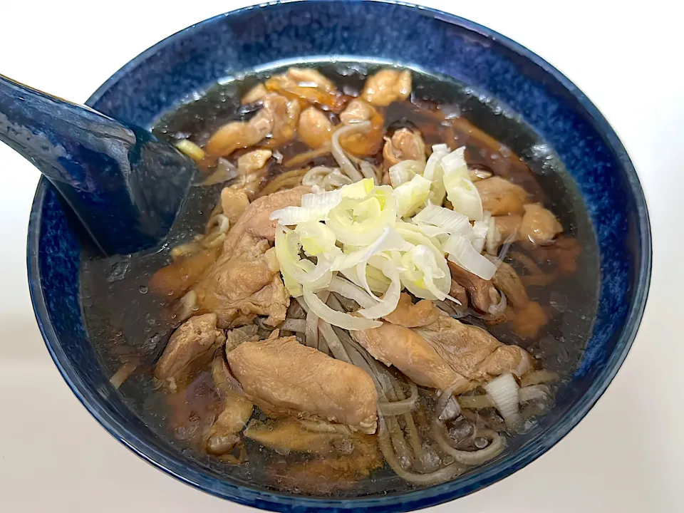 Snapdishの料理写真:山形のソールフード　冷たい肉蕎麦|ホッシーさん