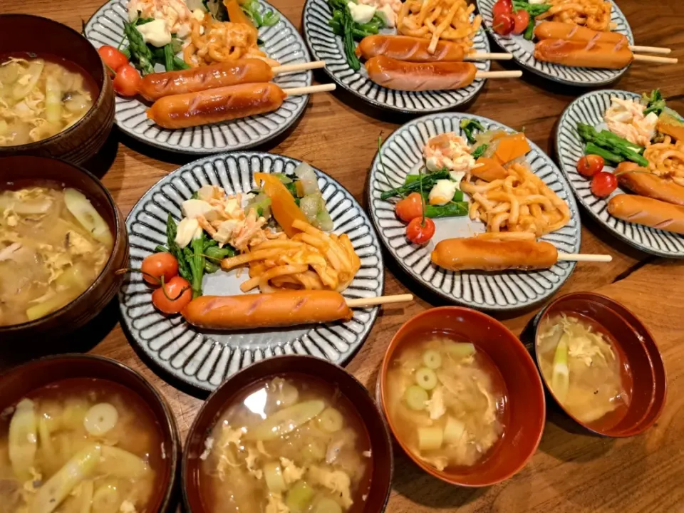 フランクフルト　ピザうどん　白菜ぽん酢　アスパラ　竹の子汁|m aさん