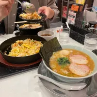 家系ラーメンにニンニクチャーハン！！！たまにはこんな日もあり！！|ミツさん