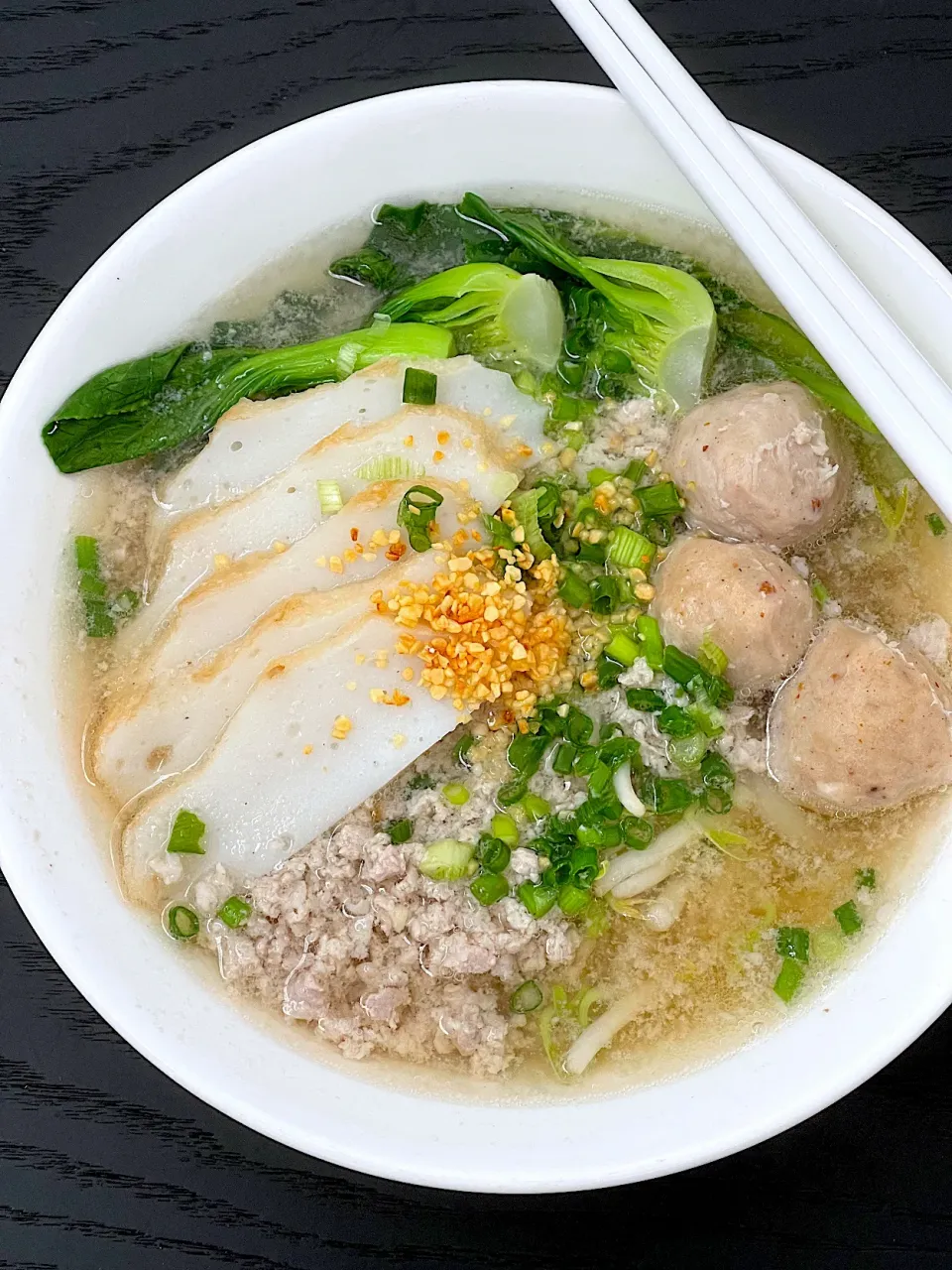 Minced pork and pork ball noodles soup |12Dragonさん