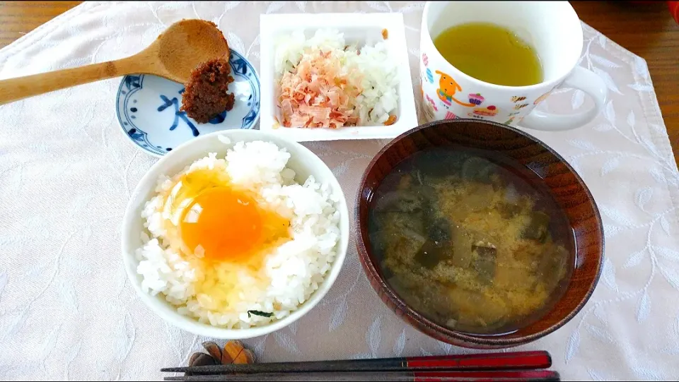 6/8の朝ごはん
手作り醤油糀で卵かけご飯|卯月さん