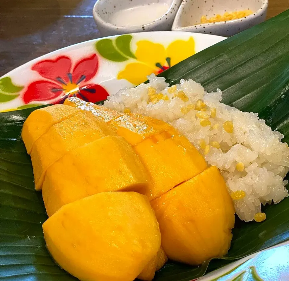 Mango Sticky Rice 🥭🤤💛
(ข้าวเหนียวมะม่วง)|An'leeさん