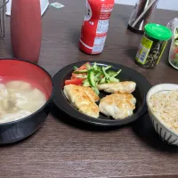 自分で作った！梅チーズササミ焼きと餃子スープ🇨🇳|タマゴンさん