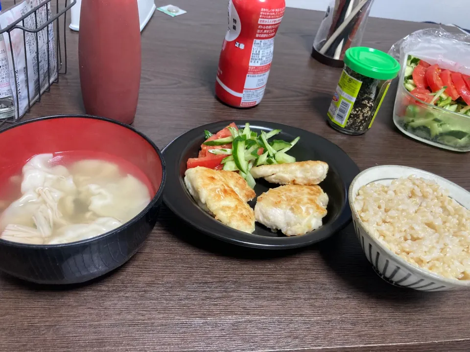 自分で作った！梅チーズササミ焼きと餃子スープ🇨🇳|タマゴンさん