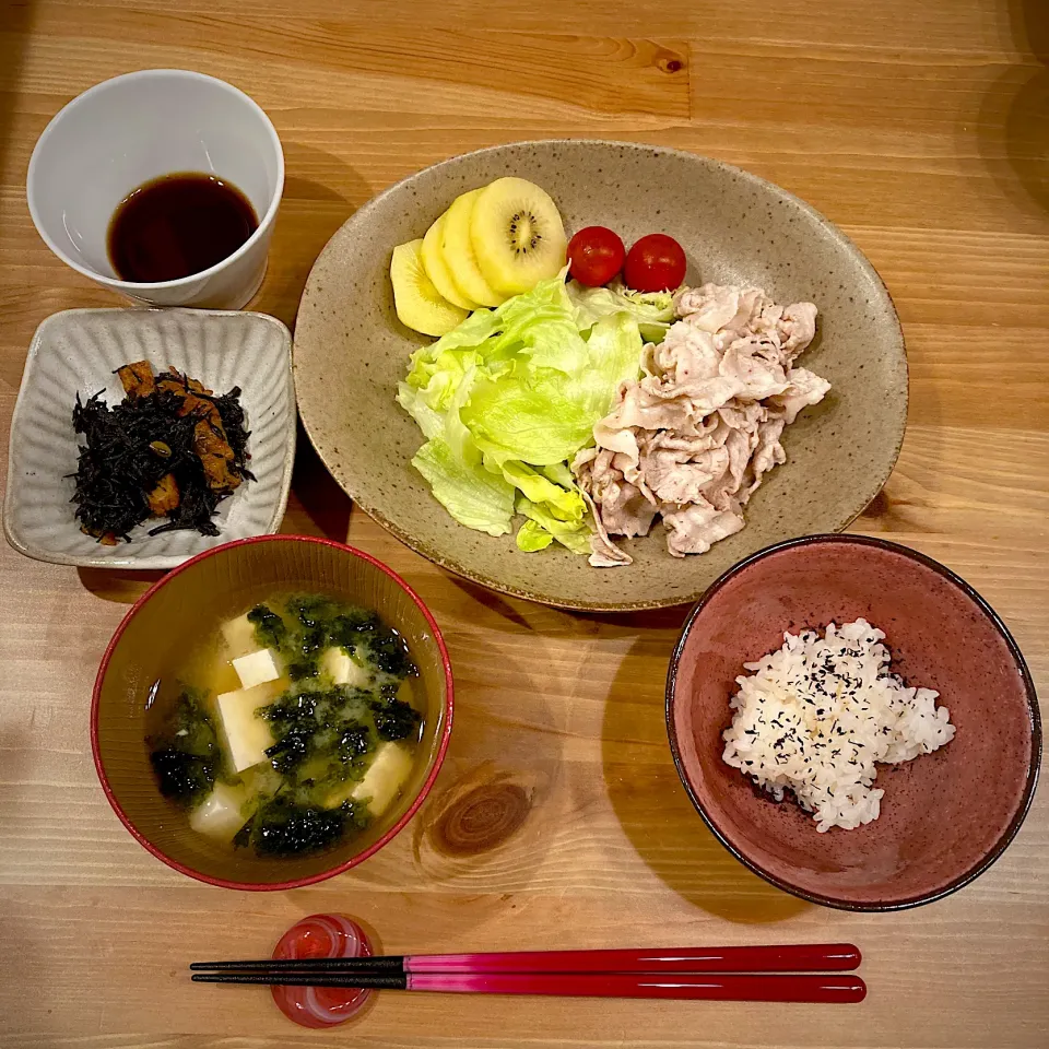 Snapdishの料理写真:冷しゃぶ定食|runさん