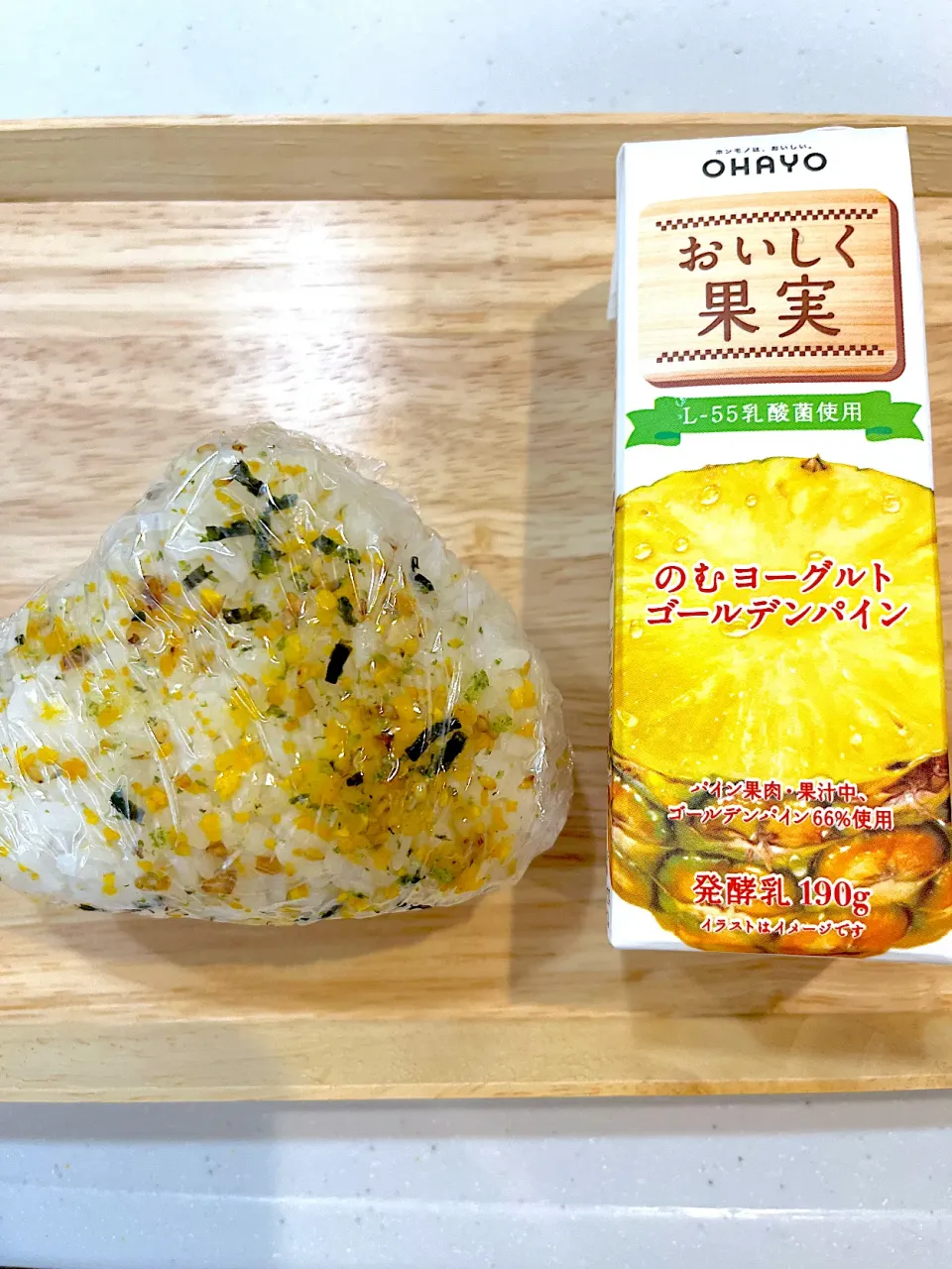 Snapdishの料理写真:娘の朝ごはん🍙|megさん