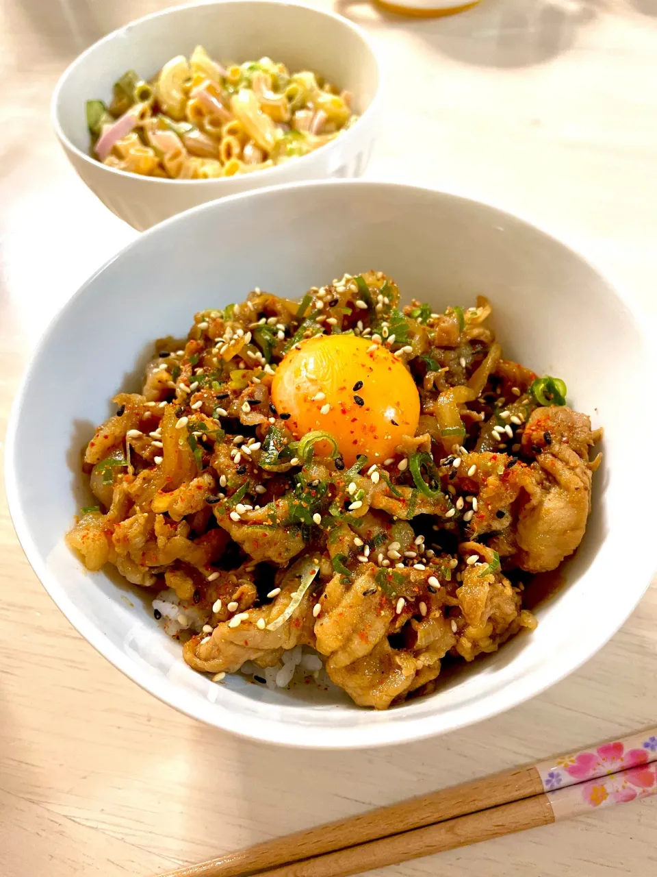 豚丼|＊.｡.＊ yükinaﾟ＊.｡.＊さん