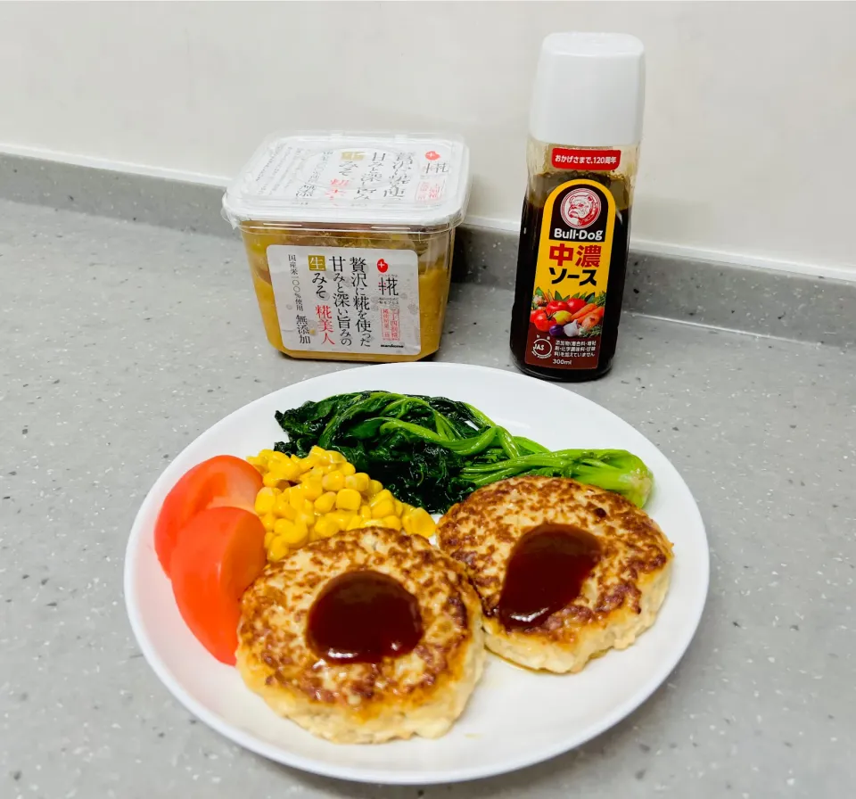 「万能味ソースで豆腐ハンバーグ」|バシュランさん