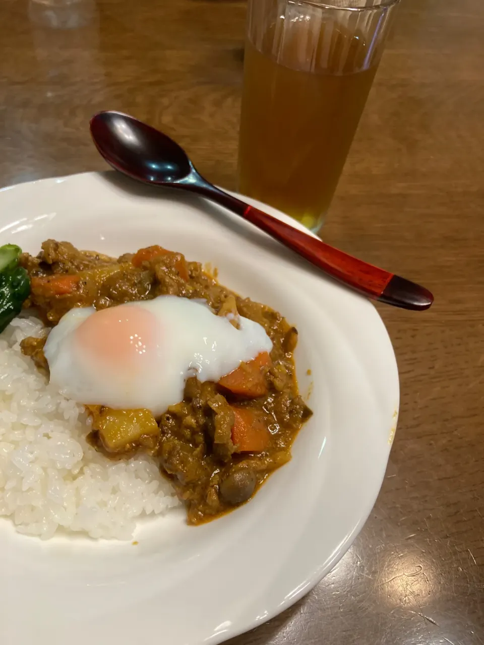 Snapdishの料理写真:温玉のせポークスパイスカレー🍛|洋子さん