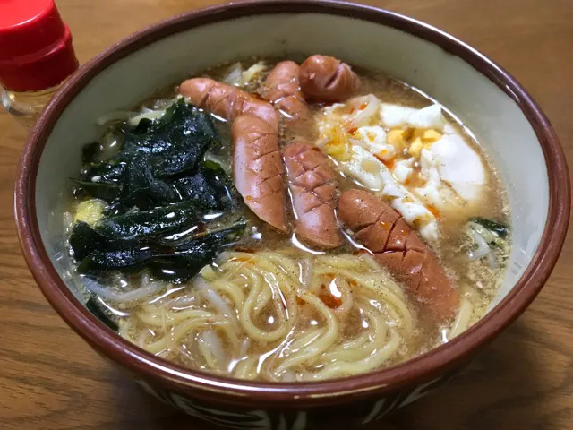 ラ王🍜、豚骨醤油味❗️(*^ω^*)✨|サソリさん