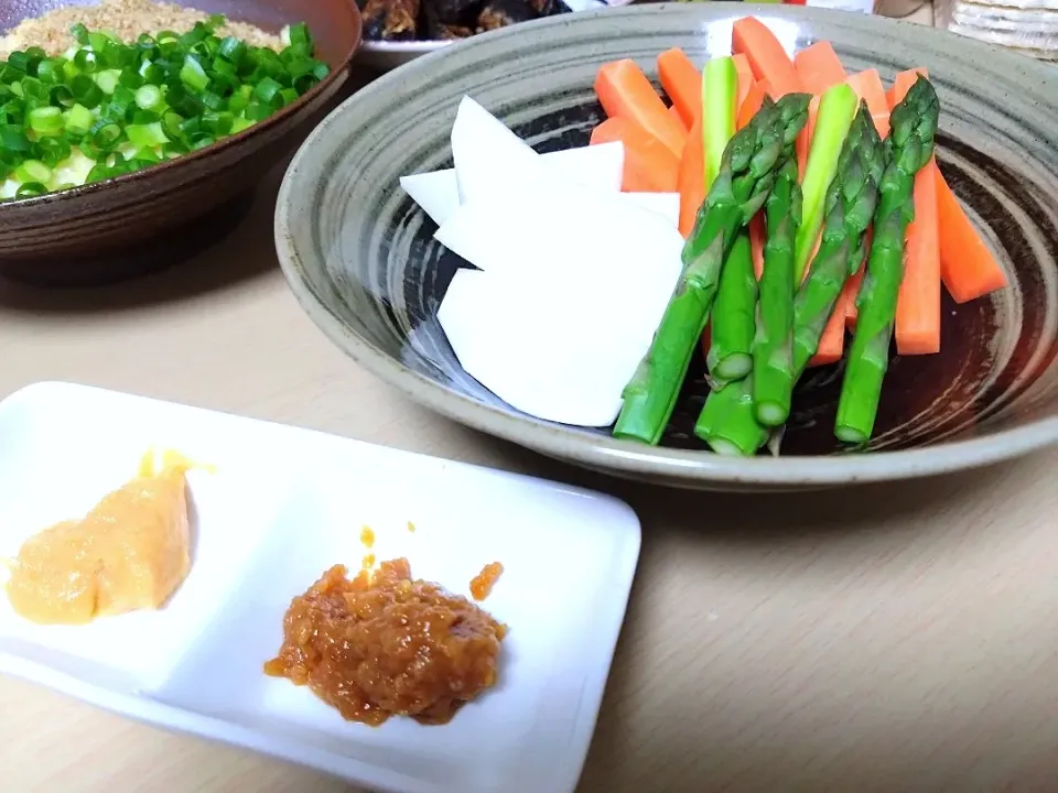 お味噌で食べるスティックサラダ|茶釜さん