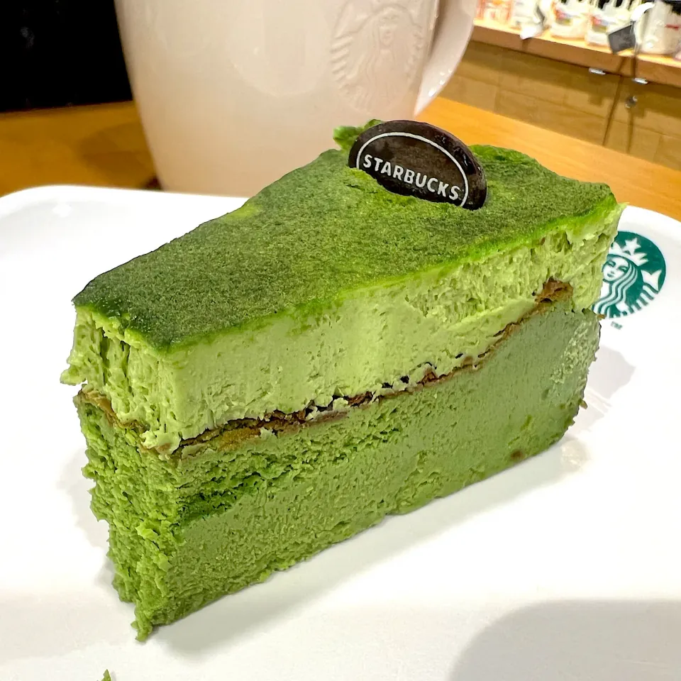 Starbucks Matcha Burnt Cheesecake|Pelsia Yapさん