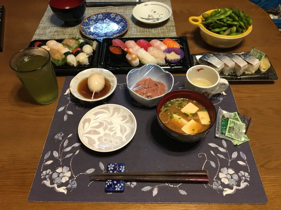 生鮨、生鮨貝づくし、バッテラ、味玉、イカの塩辛、味噌汁(夕飯)|enarinさん