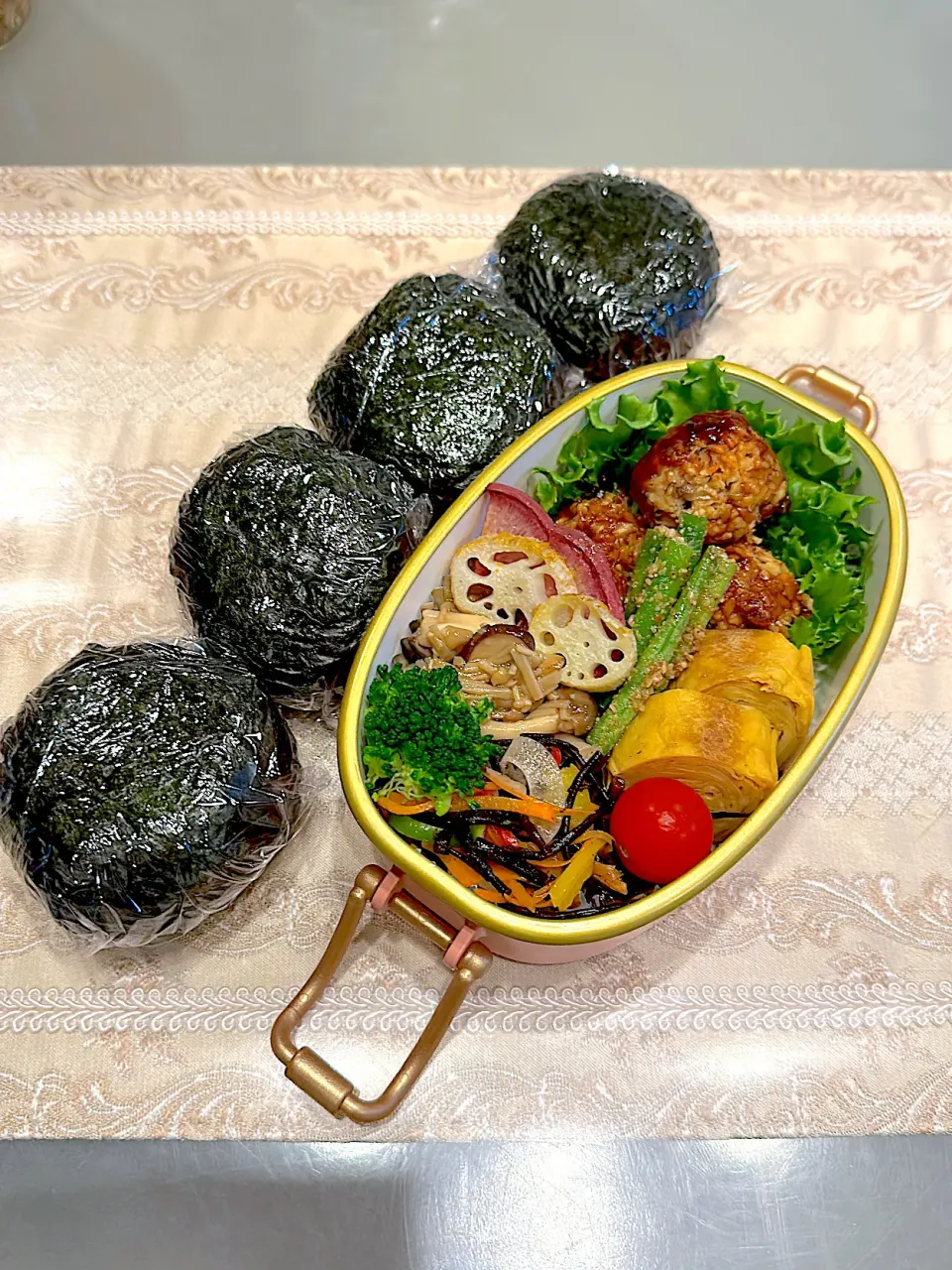 Snapdishの料理写真:お弁当🍙|jiyuさん