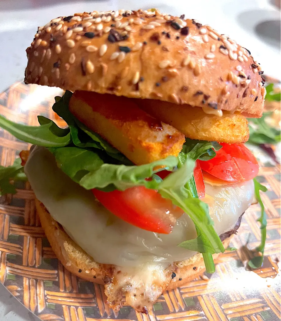 Pepperjack burger on everything bagel brioche bun|🌺IAnneさん