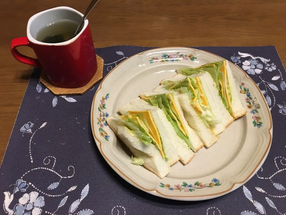 Snapdishの料理写真:サンドイッチ(朝ご飯)|enarinさん