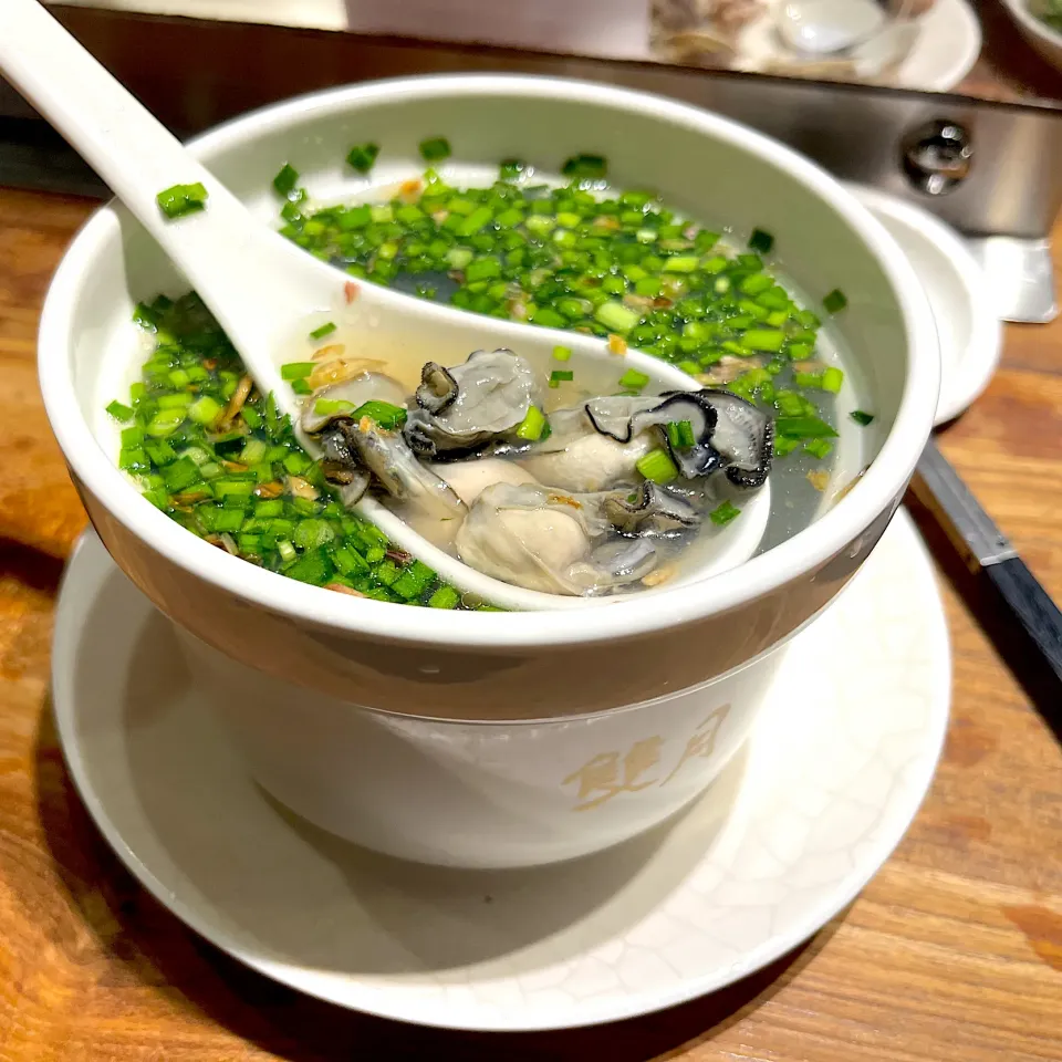 Baby oysters and Chinese chives soup|skyblueさん