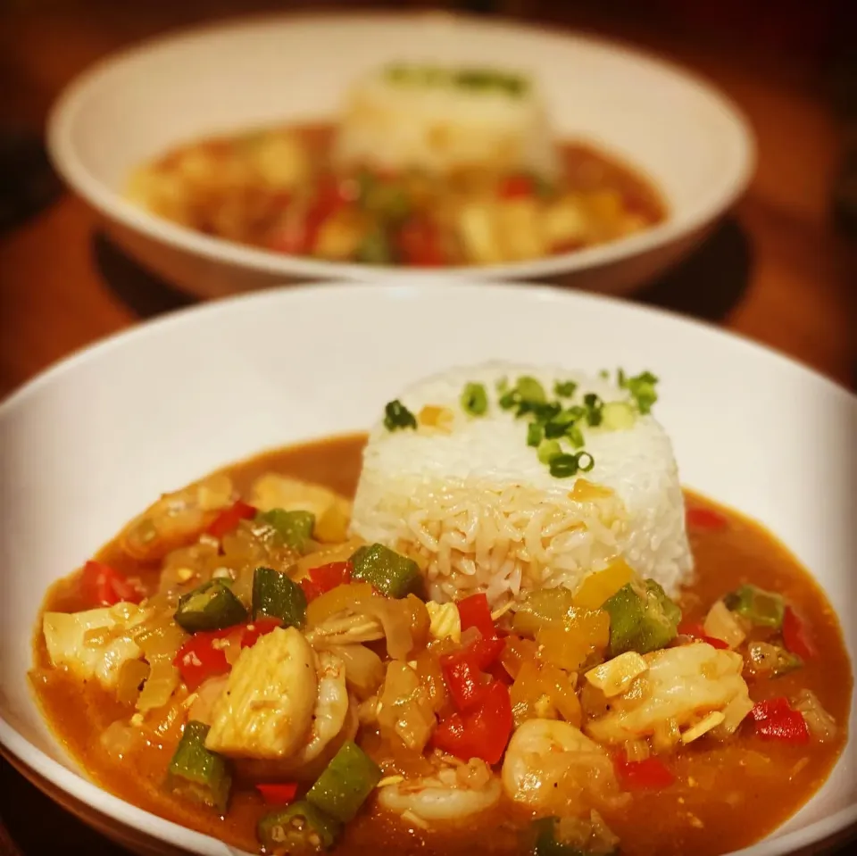 Dinner ! Dinner ! 
Tried My Hand Act making 
Spicy Seafood Gumbo (with Celery,peppers,onions,okra,) mixed seafood and butter rice 
#gumbo #seafood #homecooking |Emanuel Hayashiさん