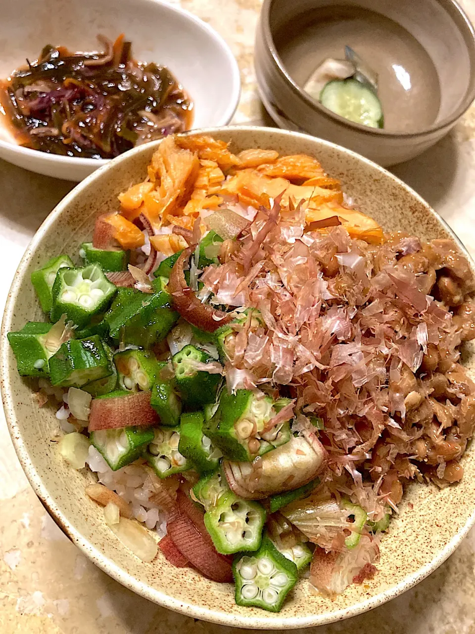 オクラ納豆、焼き鮭、富山産ホタルイカの沖漬け丼|MIEKO 沼澤三永子さん