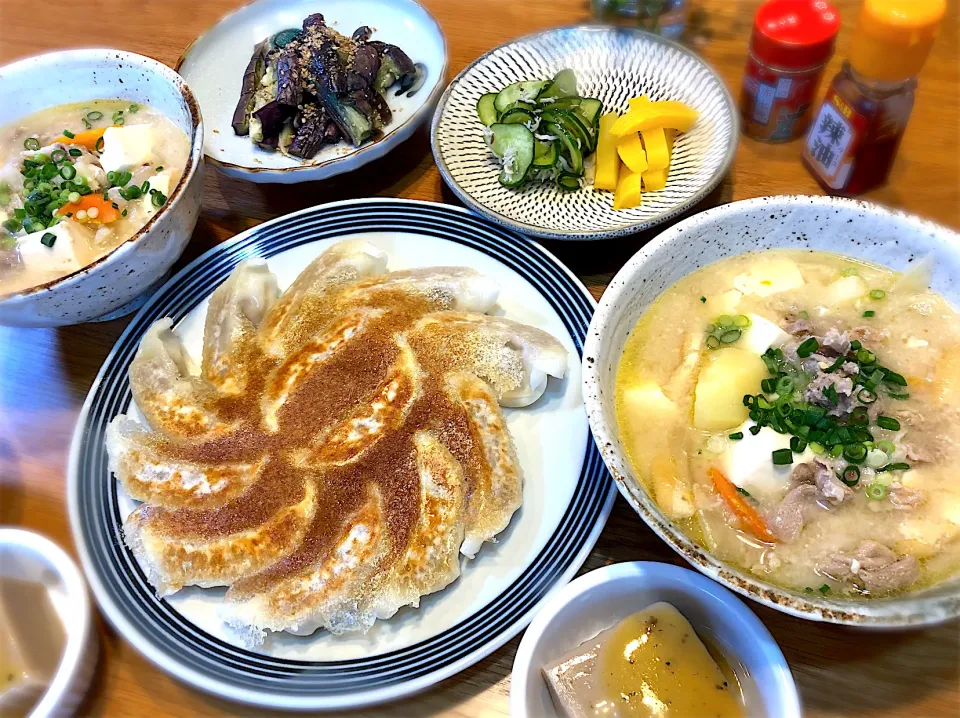 酒粕入り豚汁　茄子のレンチン蒸し　胡瓜とシラスの酢物|じゅんさんさん