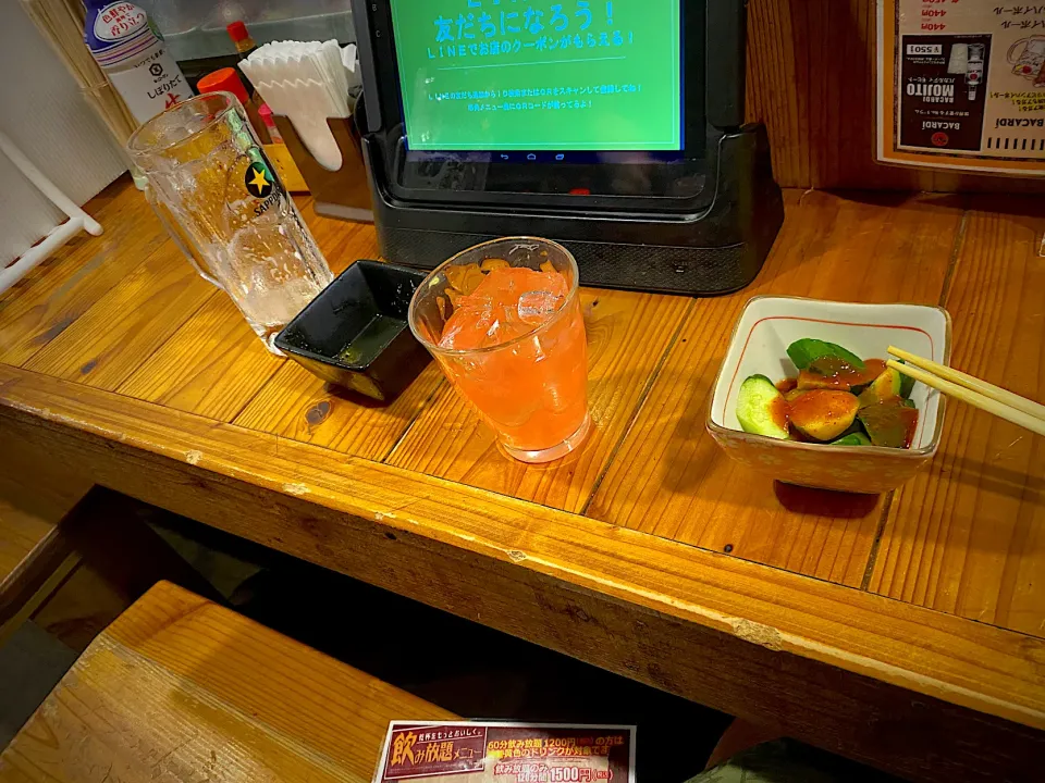 ウメカク・ピンクグレープフルーツロック🌈二杯目③那覇市串角食べ呑み放題¥3,300.-🌈 ©dabasyu|dabasyuさん