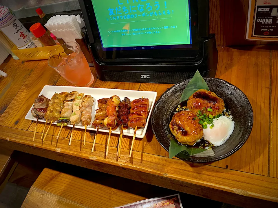 焼き鳥盛合せ・つくね🌈⑦那覇市串角食べ呑み放題¥3,300.-🌈 ©dabasyu|dabasyuさん